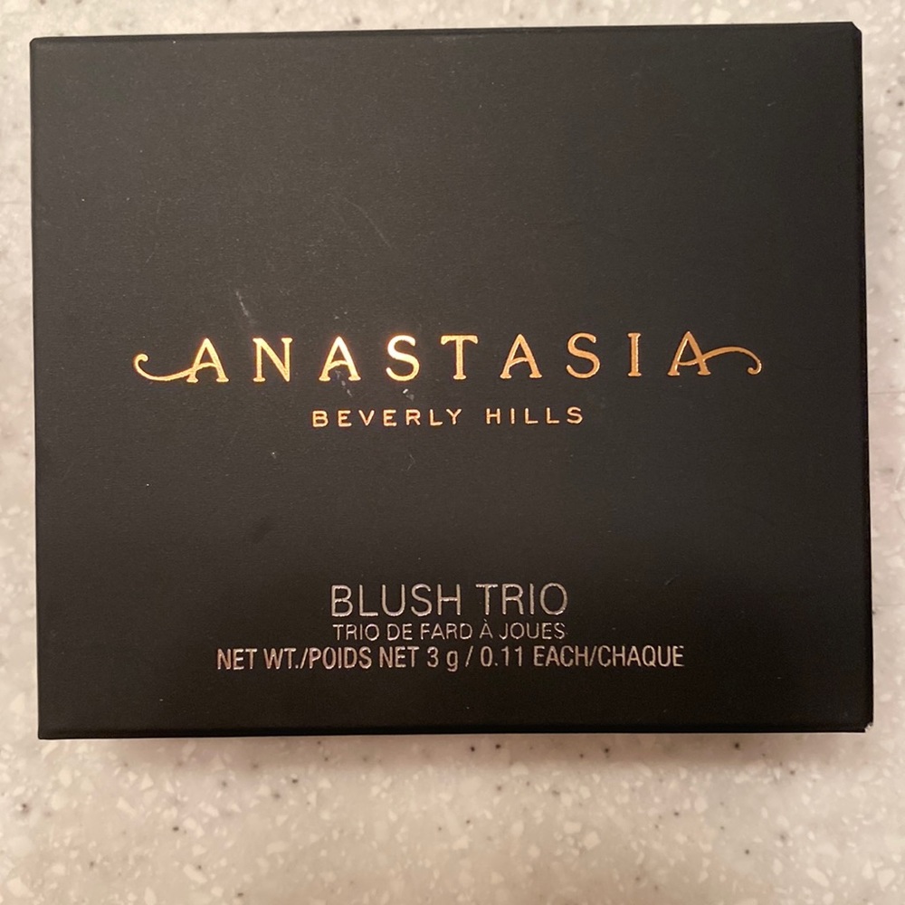 Anastasia Beverly Hills trio blush